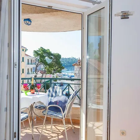 Beach Apartment Makarska