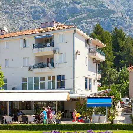 Beach Апартаменты *